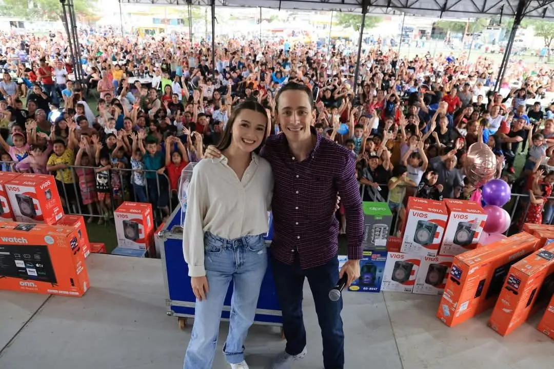 Allende celebra a lo grande el Día del Niño y de la Madre
