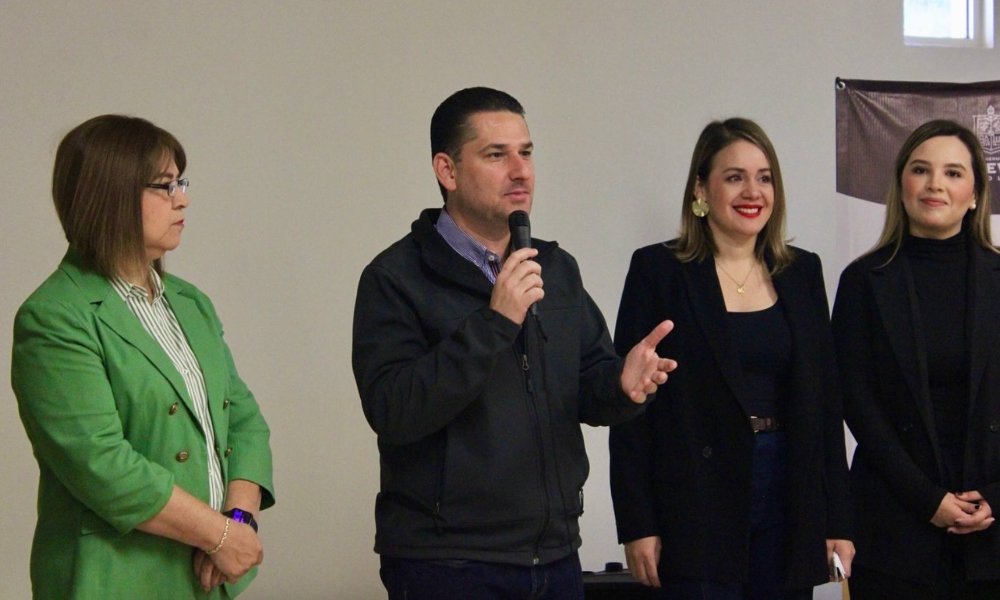 Impulsa Luis Cavazos programas para el desarrollo de las mujeres de Allende, Nuevo León