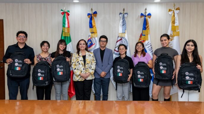UANL celebra la salida de 403 estudiantes en programa de intercambio