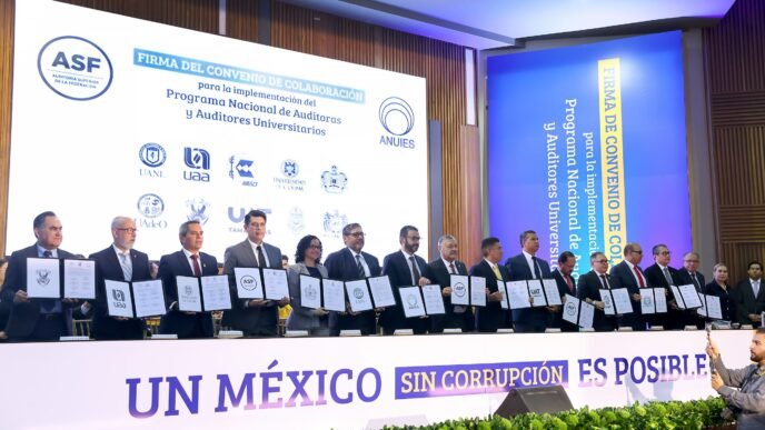 Diez universidades firman convenio para auditar recursos públicos en México