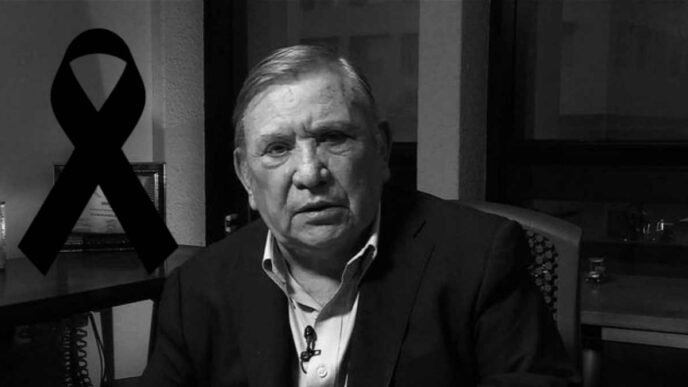 Fallece Chucho Gallegos, pionero del periodismo de espectáculos en México
